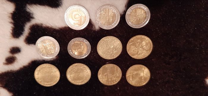 Kilkadziesiąt starych monet