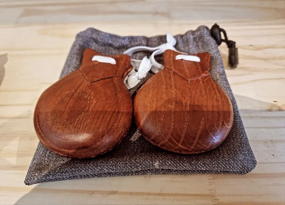 Castanholas excelentes64176752741123123