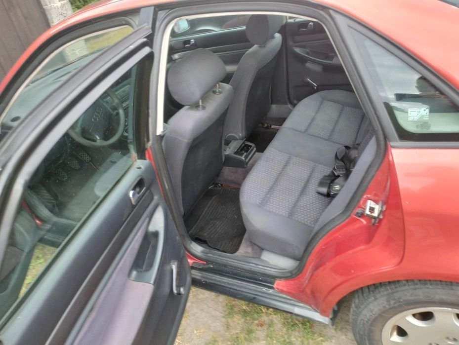 Samochód Audi a4
