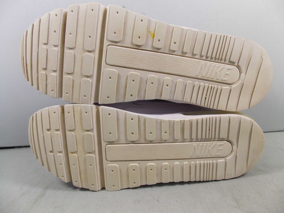 NIKE Air Max Ltd 3