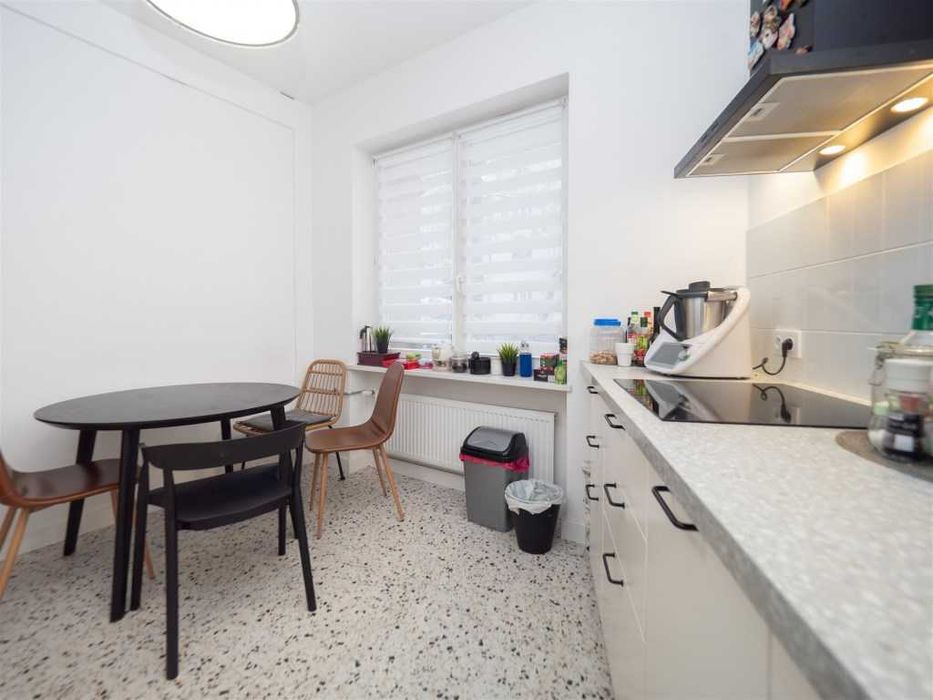 Kawalerka z osobną, dużą kuchnią | 41,5 m2 | Komunikacja