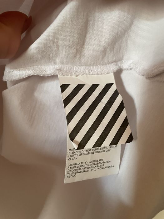 Оригінальний  оверсайз лонгслів  Off-White Triangle Planet
