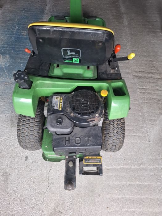 Kosiarka traktorek John Deere GX75