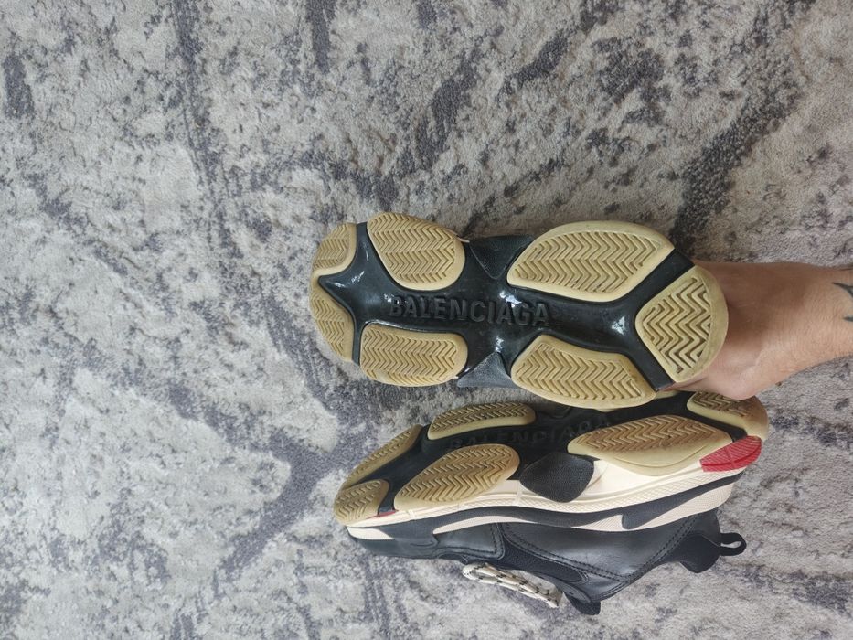 Buty Balenciaga TRIPLE S