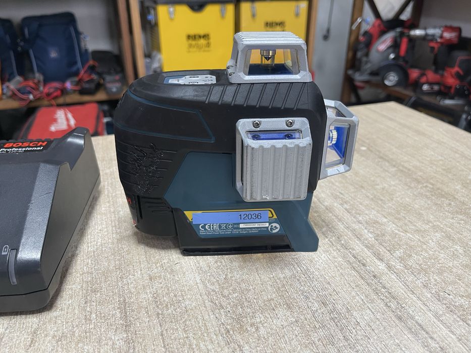 Bosch GLL 3-80 C / 3D лазерний рівень Бош