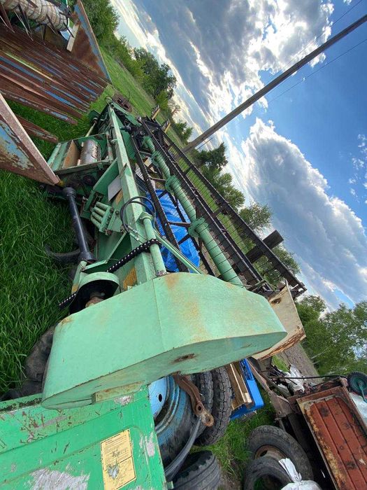 Продається комбайн зернозбиральний ДОН 1500Б 2010 рік + жатки