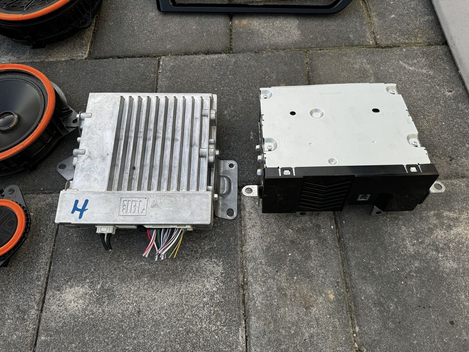 Toyota Highlander 2019-2024 года комплект музыки звука JBL. РАЗБОРКА