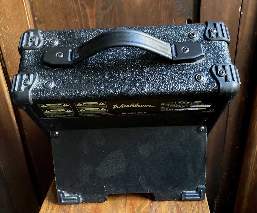 Washburn WA15b wzmacniacz kombo piec do gitary basowej