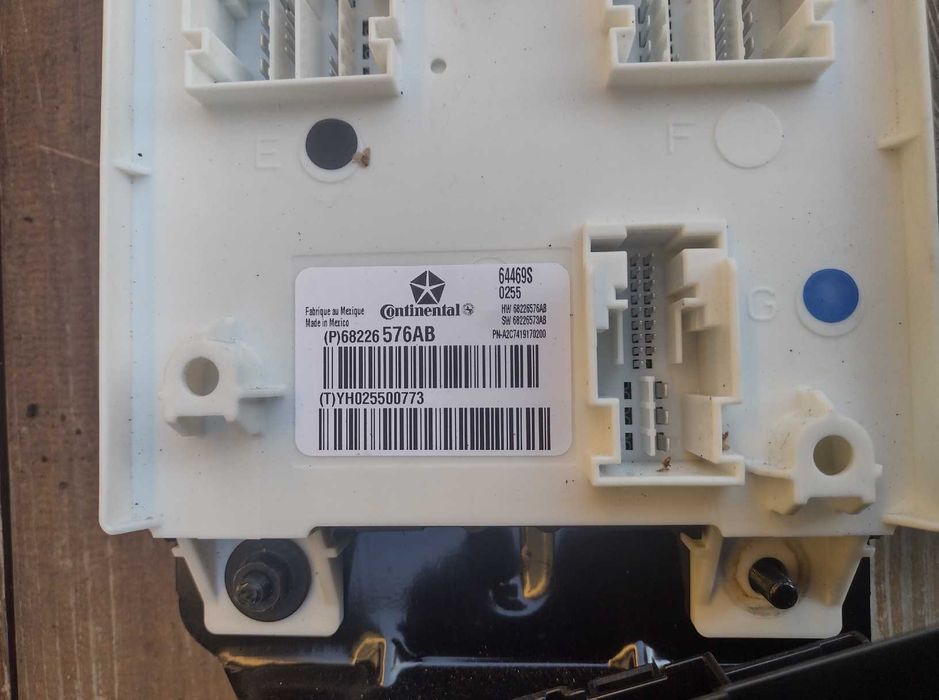 Dodge Journey Freemont 14- moduł sterownik komfortu BCM