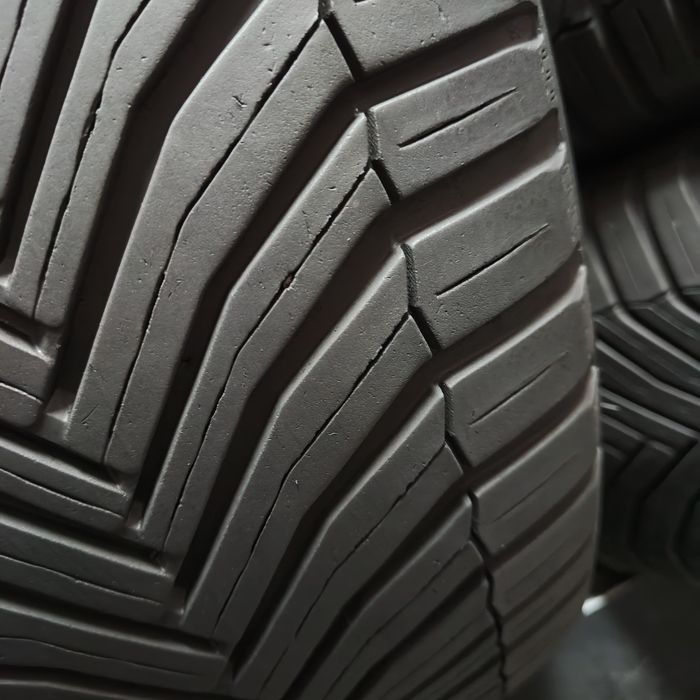 255/55/19 XL Michelin Cross Climate SUV
