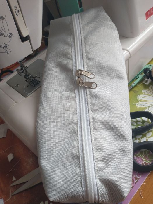 Kosmetyczka duża. Handmade. Na prezent. Materiał wodoodporny.