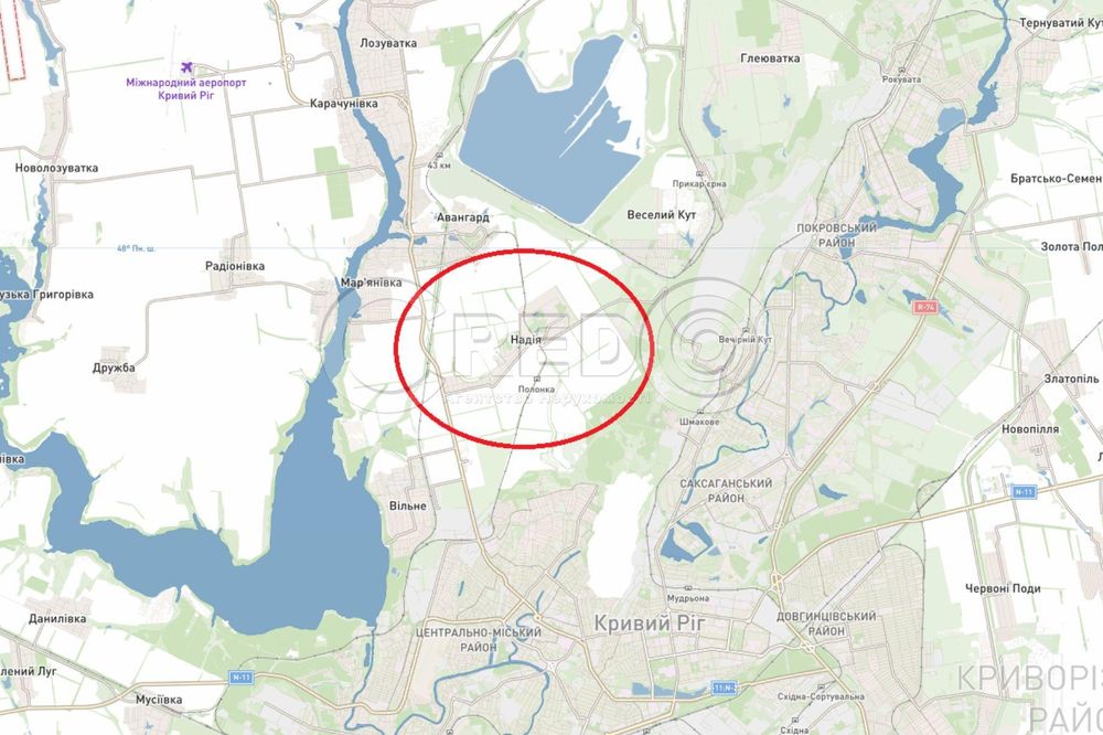 с.Надія (Радгоспне) Великий будинок + фермерське господарство