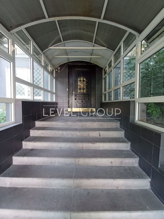 Зниження ціни! Приміщення 362м2 фасад Уманська Солом'янський