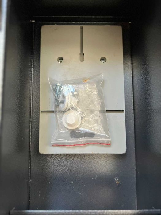 Щит учета вуличний під трифазный лічильник и 6 модулей (IP54)