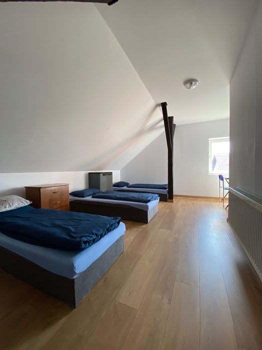 Kwatery Pracownicze Niepołomice, Wiele Domów Hostel