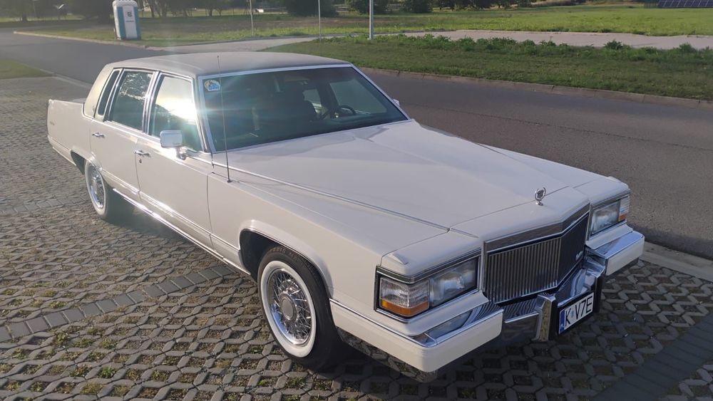Cadillac Brougham