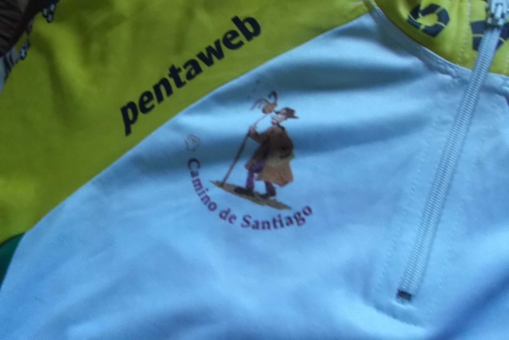 Peça de roupa (Camisola)comemorativa de empresa