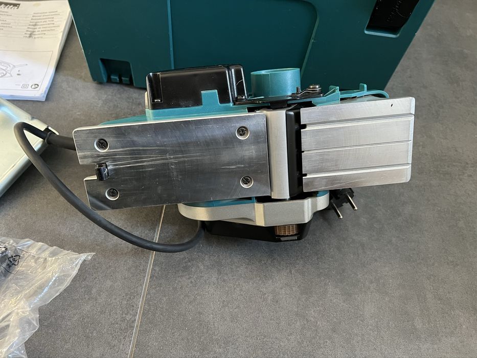 Мережевий рубанок Makita KP 0810