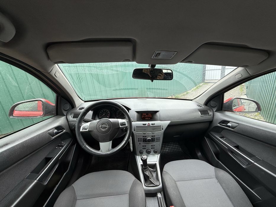 Опель Астра 1.6 газ 2012 рік