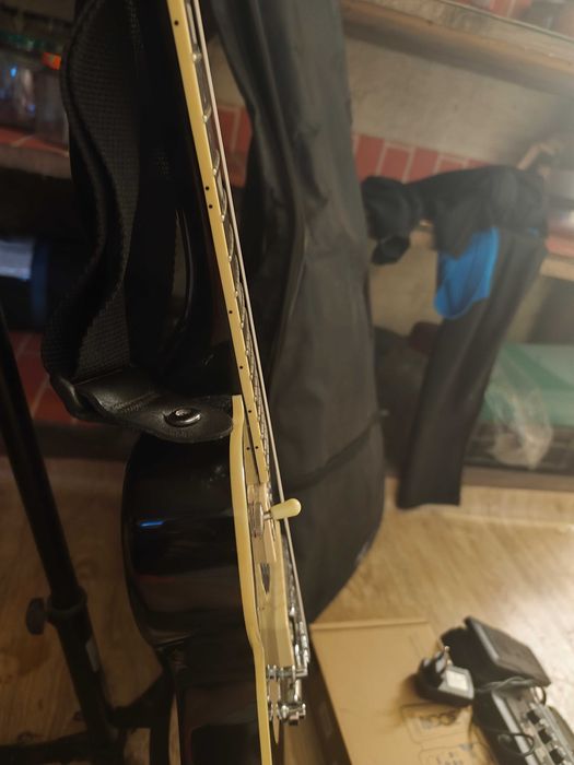 gitara elektryczna i efekty gitarowe