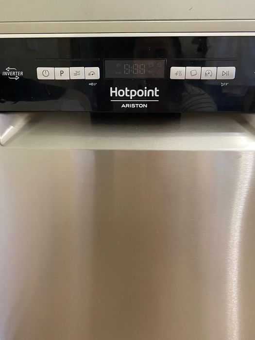 Посудомийна машина Hotpoint ariston