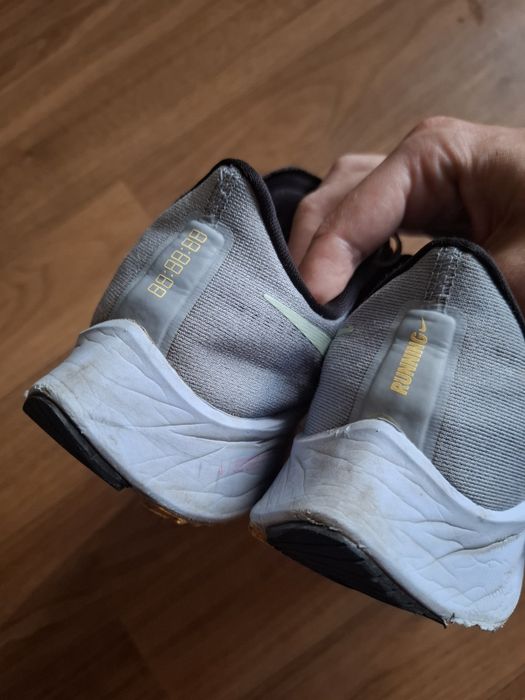 Nike pegasus 37 найк пегаси пегасус 37 44 розмір 28 см біг зал