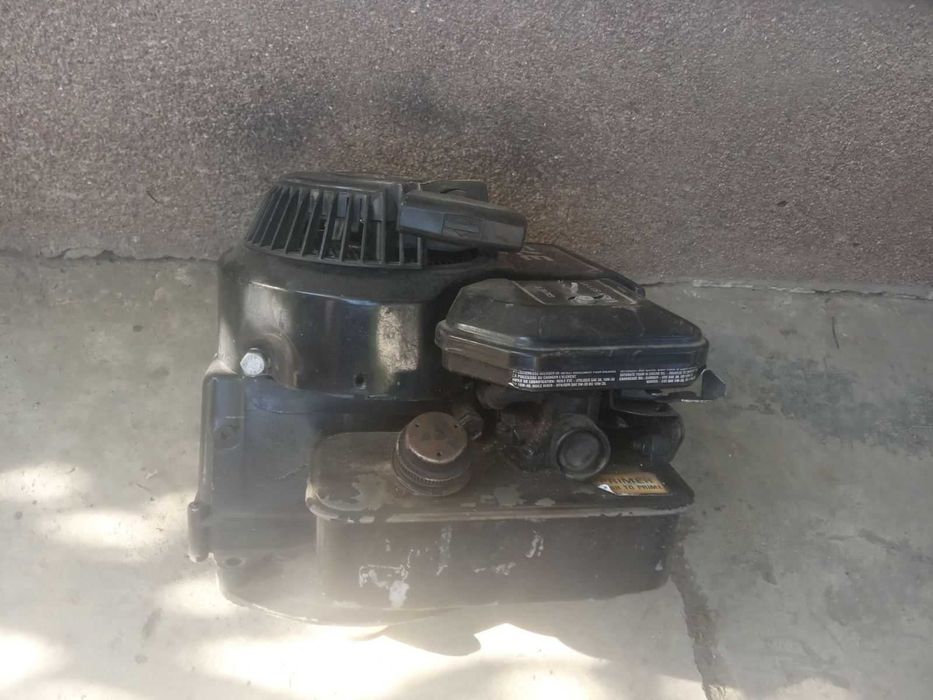 двигун Briggs&Stratton 375