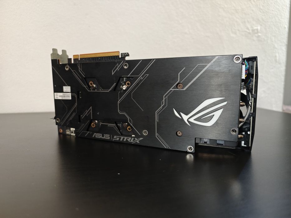GPU ASUS ROG Strix RX 5700