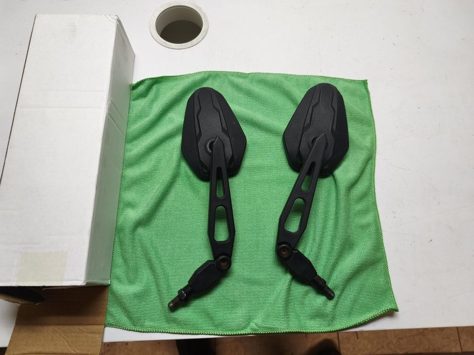 Espelhos universais para mota