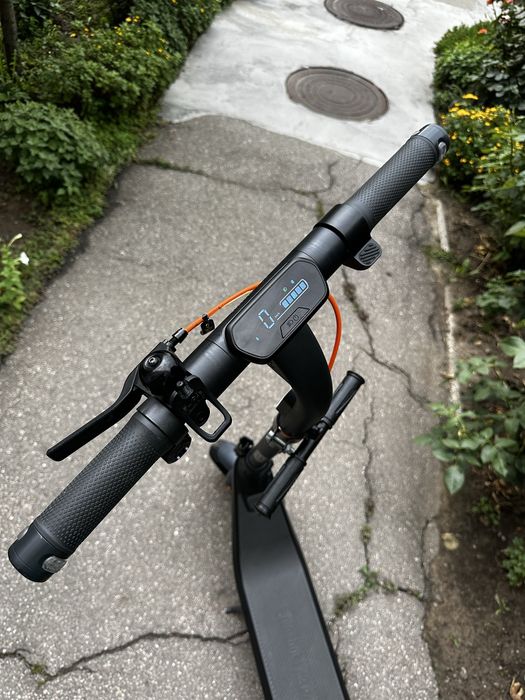 Продам Самокат NINEBOT e2 pro