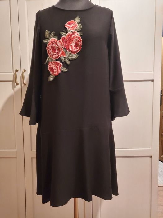 Sukienka wizytowa, na święta, Sylwester, z aplikacją 3D rozm 40/42