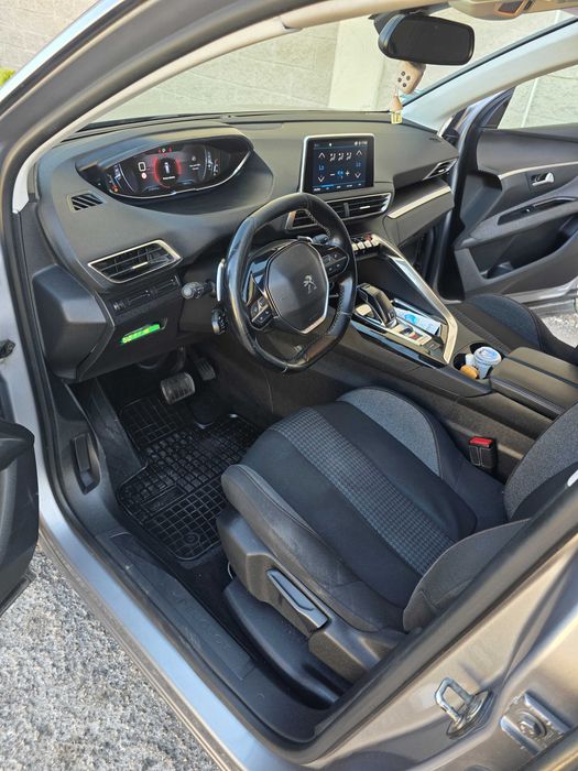 PEUGEOT 5008 de 7 lugares — photo 5