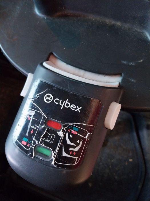 Fotelik cybex z bazą do 13 kg