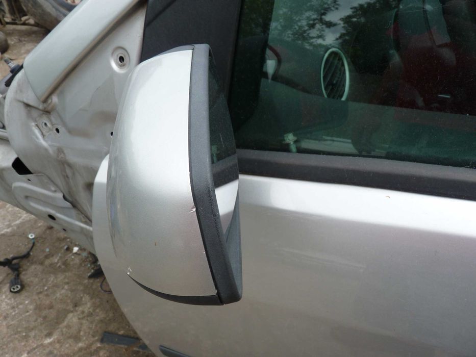 Ford Focus MK2 lusterka prawe i lewe elek 03 5 PIN