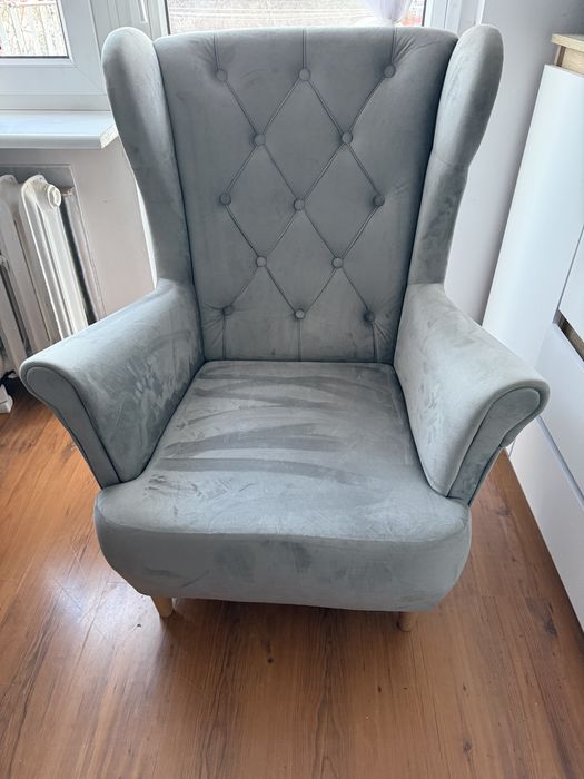 Fotel uszak szary pikowania