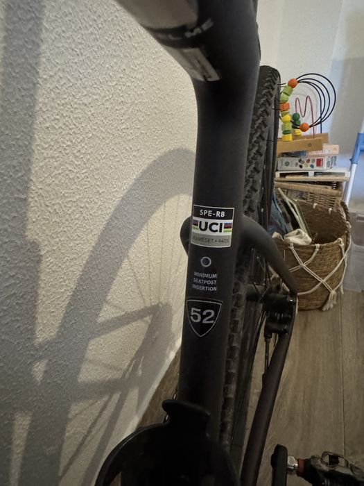 Vendo Specialized Roubaix SL8 Comp 105 DI2 52 + 2 Rodas Roval C38 + Pedais Assioma Pro MX