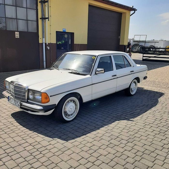 Zawiozę do ślubu białym Mercedesem