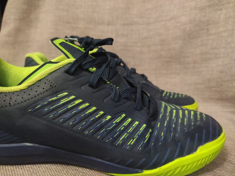 Buty halowe Decathlon