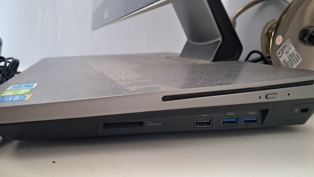Asus AIO  ET2301440565144046817284