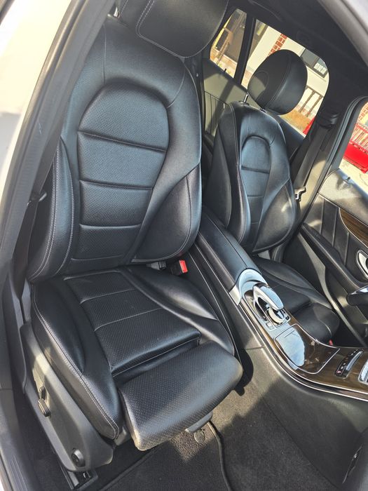 Mercedes-Benz Classe C 350e Plug-in Hybrid (Gasolina/Elétrico)