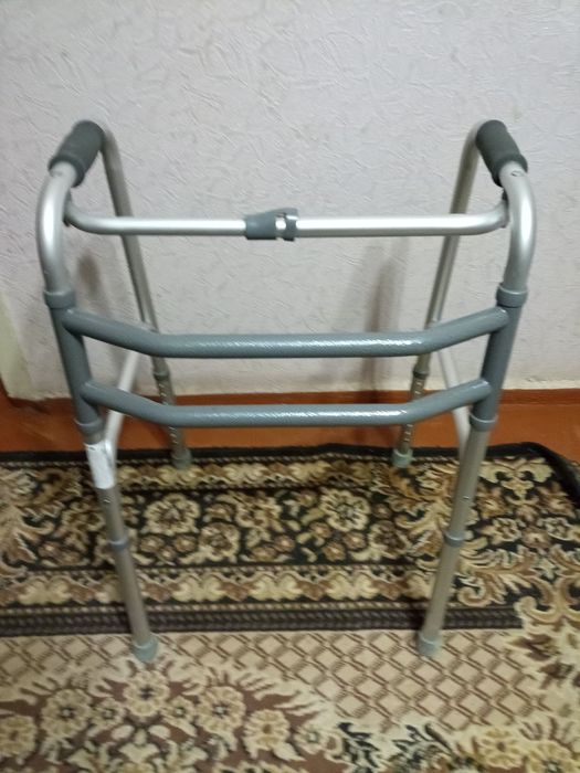 Ходунки складні дорослі