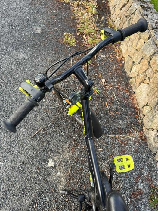 Bicicleta de criança BTwin Dark Hero 500
