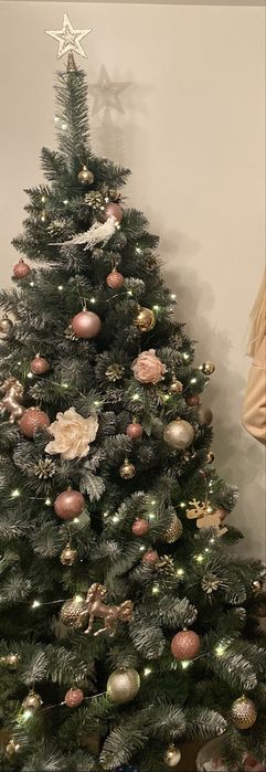 Ялинка з іграшками