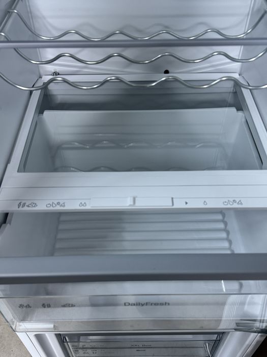 Холодильник  KD 7724 E Active з морозильною камерою