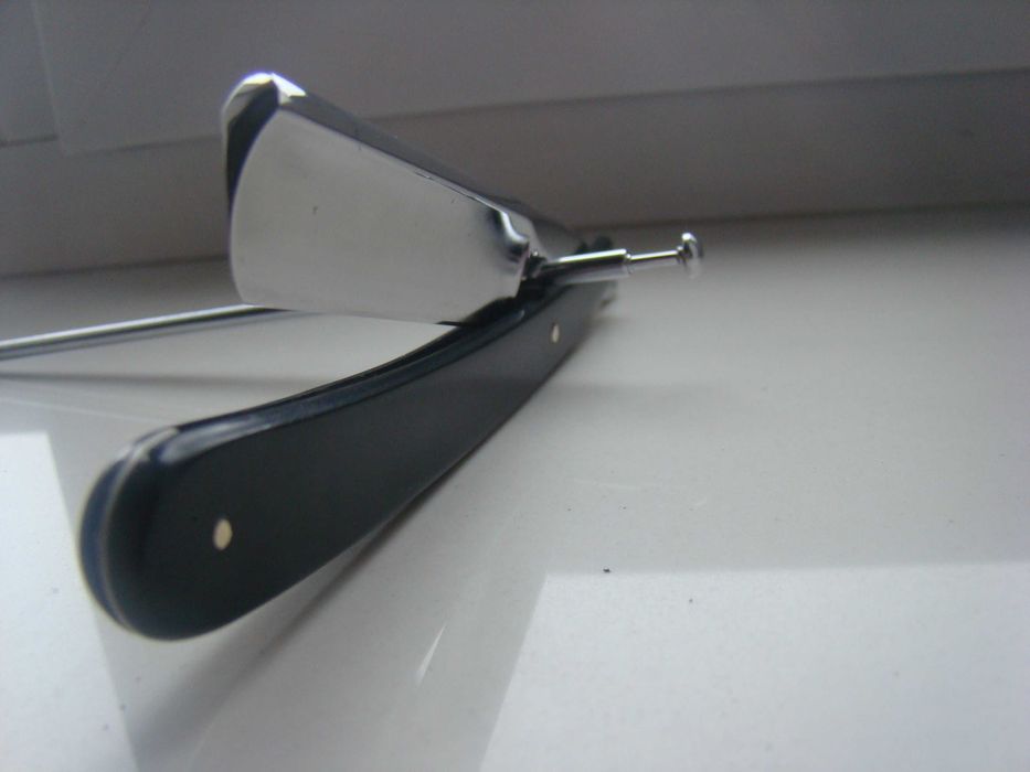 Бритва  небезпечна "TITAN"