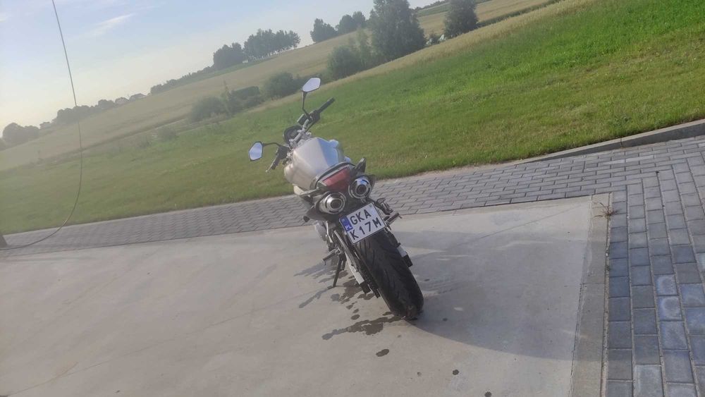 Motocykl Yamaha FZ6N