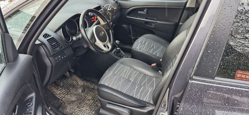 Kia venga salon PL niski przebieg business line  1.4