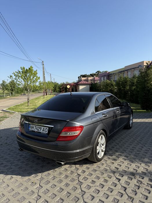 Продам Mercedes-Benz C-Class 2008