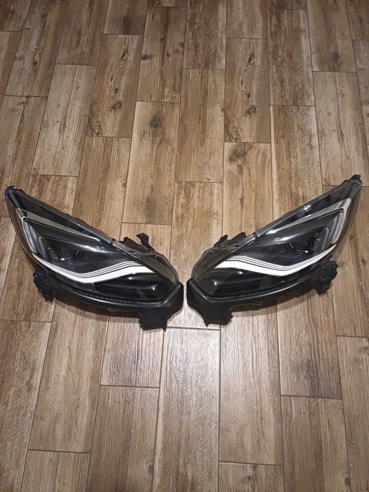 Lampa Prawa/Lewa Przednia Przód Opel Zafira C Lift Bixenon