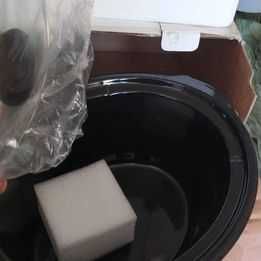 Panela elétrica de cozedura lenta . Nunca foi usada